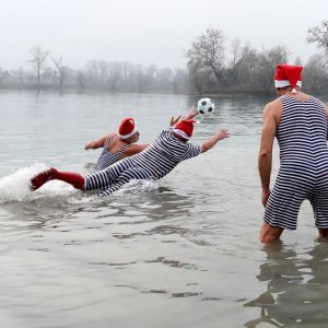 Opatijski Kukali okupali su se na Jarunu