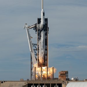 Raketa SpaceX Falcon 9 lansirala svemirsku letjelicu Dragon 2 na Međunarodnu svemirsku postaju