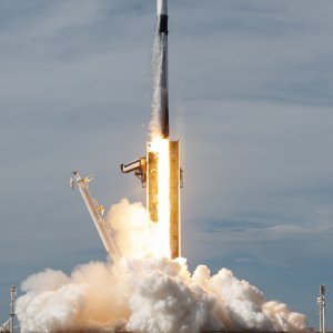 Raketa SpaceX Falcon 9 lansirala svemirsku letjelicu Dragon 2 na Međunarodnu svemirsku postaju