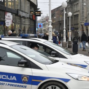 Pojačana policijska kontrola u centru Zagreba na dan uvođenja strožih mjera