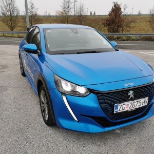 Peugeot e-208 50 kWh 136 e-Allure