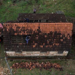 Brest Pokupski: Pogled iz zraka na kuće koje su teško stradale u potresu