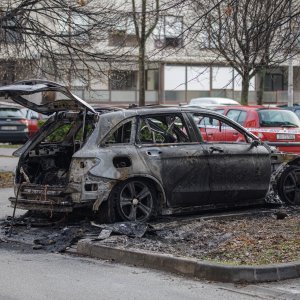 Požar automobila u Zagrebu
