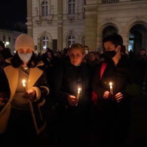 Novosađani se opraštaju od Balaševića