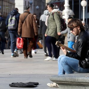 Zagreb: Sunčano i toplo vrijeme u centru grada