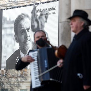 Uzvanici na komemoraciji za Milana Bandića