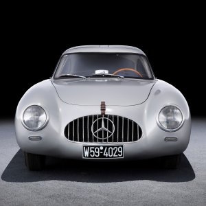 Mercedes-Benz 300 SL trkaći automobil (W 194) iz 1952.