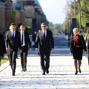 Polaganje vijenaca na Mirogoju povodom Dana oslobođenja Zagreba