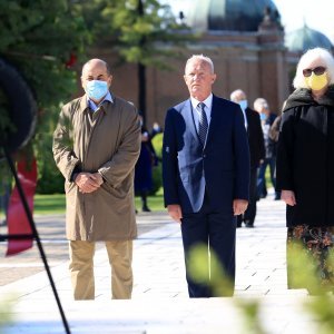 Polaganje vijenaca na Mirogoju povodom Dana oslobođenja Zagreba