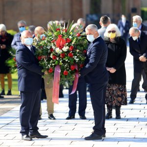 Polaganje vijenaca na Mirogoju povodom Dana oslobođenja Zagreba