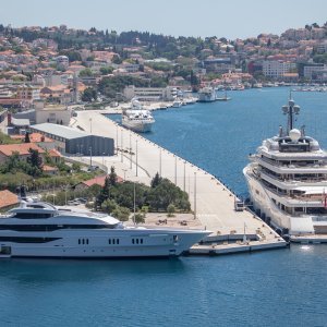 Luksuzne jahte u vlasništvu Larryja van Tuylija i Romana Abramoviča stigle u Dubrovnik