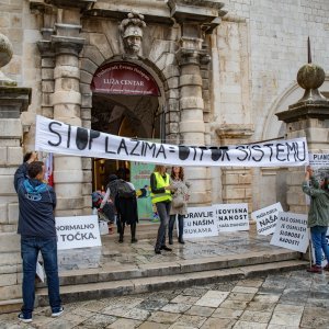 Dubrovnik: Svjetski prosvjed za slobodu