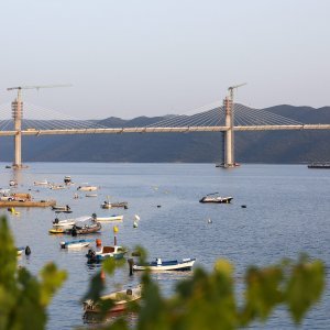 Postavljen posljednji segment Pelješkog mosta