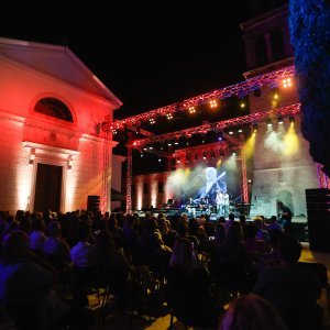 Vela Luka: Jazz koncert u čast Olivera Dragojevića