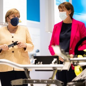 Angela Merkel, kancelarka Njemačke i Hildegard Müller, predsjednica VDA