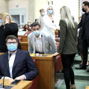 Premijer Andrej Plenković i saborski zastupnici izrazili sućut Marinu Miletiću