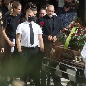 Pogreb Žane Lelas