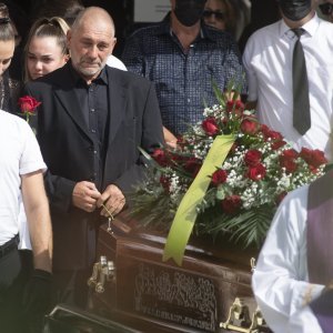Pogreb Žane Lelas
