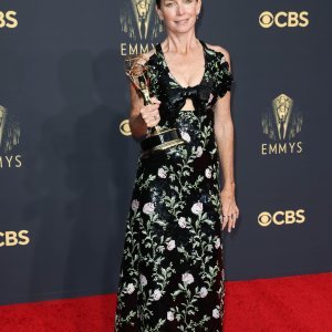 Julianne Nicholson