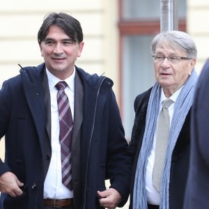 Na svečani ručak s francuskim predsjednikom Macronom u hotel Esplanada stižu izbornik Zlatko Dalić i bivši izbornik Miroslav Ćiro Blažević