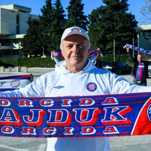 Navijači pred utakmicu Hajduk - Osijek