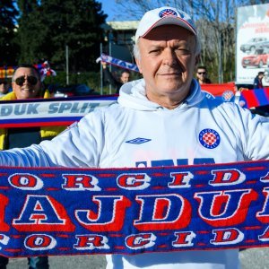 Navijači pred utakmicu Hajduk - Osijek