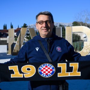 Navijači pred utakmicu Hajduk - Osijek