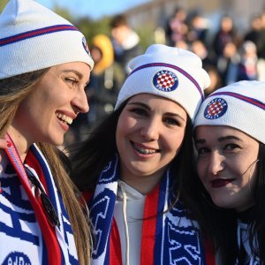 Navijači pred utakmicu Hajduk - Osijek