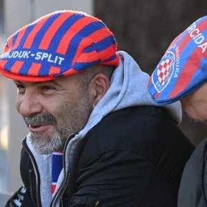 Navijači pred utakmicu Hajduk - Osijek