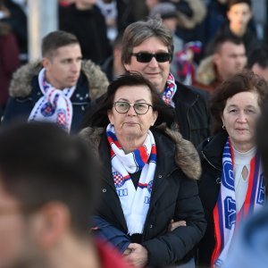 Navijači pred utakmicu Hajduk - Osijek