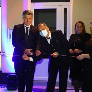 Andrej Plenković na otvorenju Romskog edukacijsko-kulturnog centra