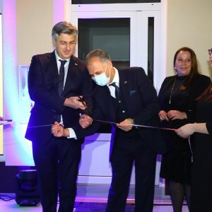 Andrej Plenković na otvorenju Romskog edukacijsko-kulturnog centra