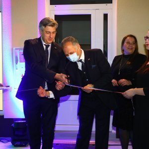 Andrej Plenković na otvorenju Romskog edukacijsko-kulturnog centra
