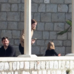 Emily Blunt s kćerima Hazel i  Violet napustila Dubrovnik