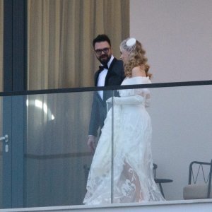 Hana Huljić i Petar Grašo na terasi hotela Harmony