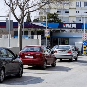 Gužve na benzinskim postajama u Splitu