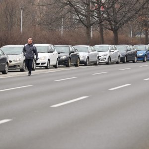 Gužve na benzinskim postajama u Zagrebu