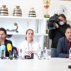 Iva Majoli i Tara Wurth na konferenciji teniske reprezentacije