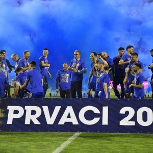Dinamovi igrači slave titulu prvaka