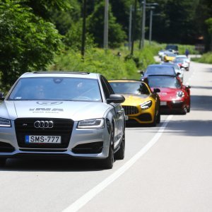 Karavana luksuznih automobila Pink Wing na zagrebačkoj Medvednici