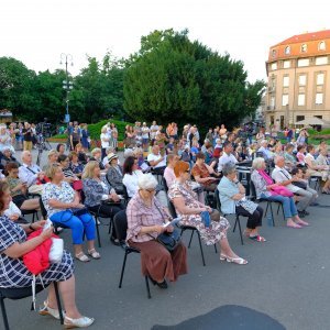 Večer solidarnosti s Ukrajinom u sklopu Ljetnih večeri HNK