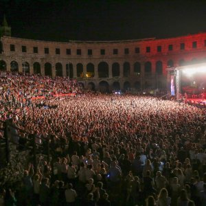 Koncert Parnog valjka u Puli