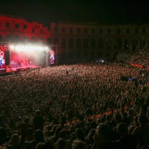 Koncert Parnog valjka u Puli