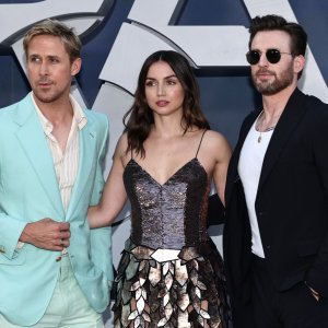 Ana de Armas, Ryan Gosling i Chris Evans