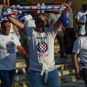 Navijači oko poljudskog stadiona uoči utakmice Hajduka i Villarreala