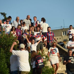 Navijači oko poljudskog stadiona uoči utakmice Hajduka i Villarreala