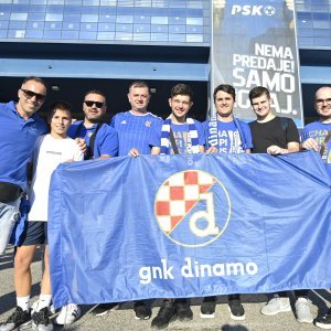 Dinamovi navijači uoči utakmice