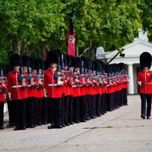 Procesija iz Buckinghamske palače prema Wesminsterskoj palači