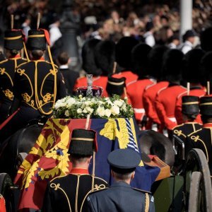 Procesija iz Buckinghamske palače prema Wesminsterskoj palači