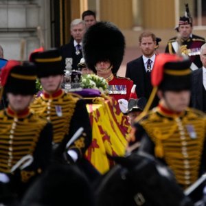 Procesija iz Buckinghamske palače prema Wesminsterskoj palači